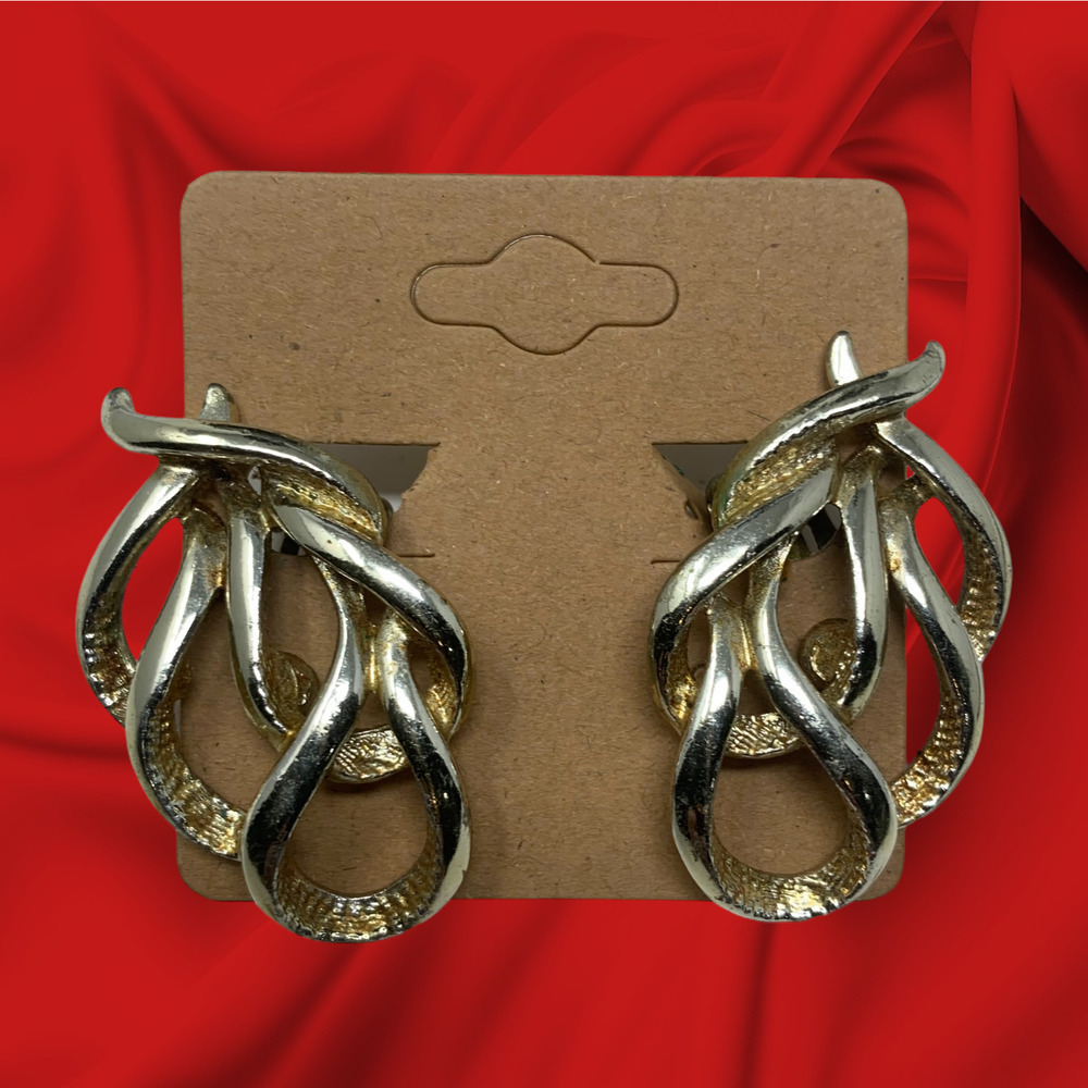 Vintage 1970's Sarah Coventry Gold Tone Modernist Ribbon Earrings Clip On Runway - Picture 6 of 6